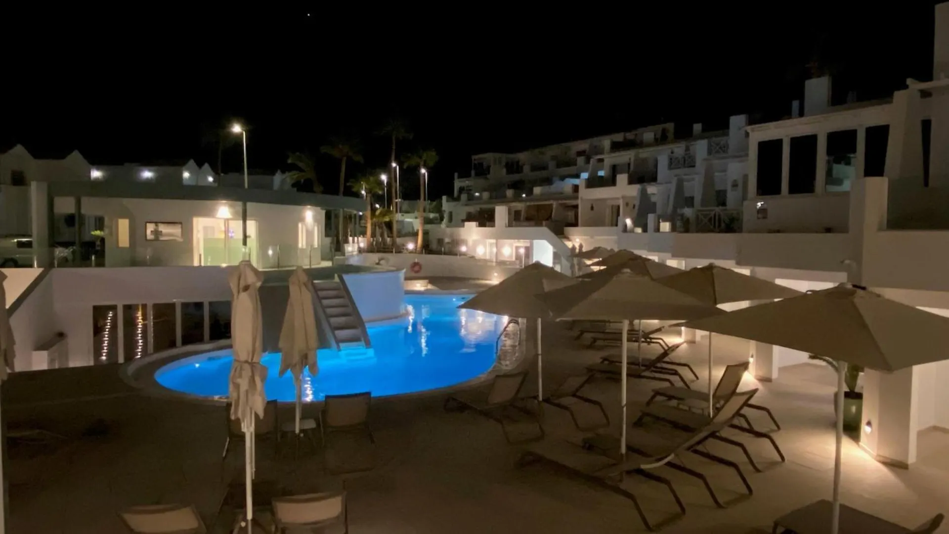 Kikere Studios Puerto del Carmen  Hotel