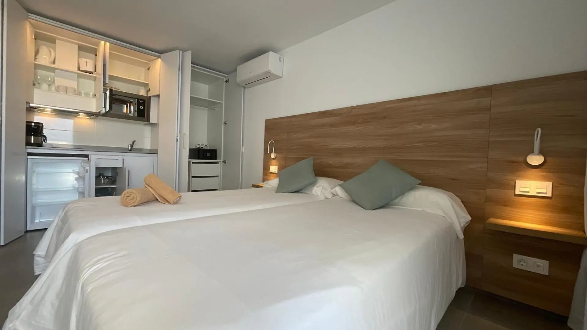 Kikere Studios Puerto del Carmen